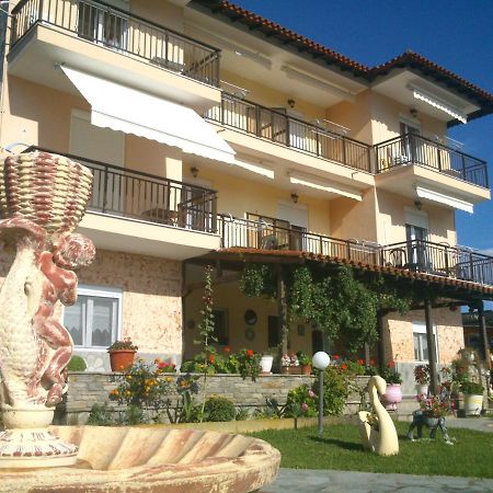 Апартаменты Sofia & Lakis House Ормос-Панайяс Экстерьер фото