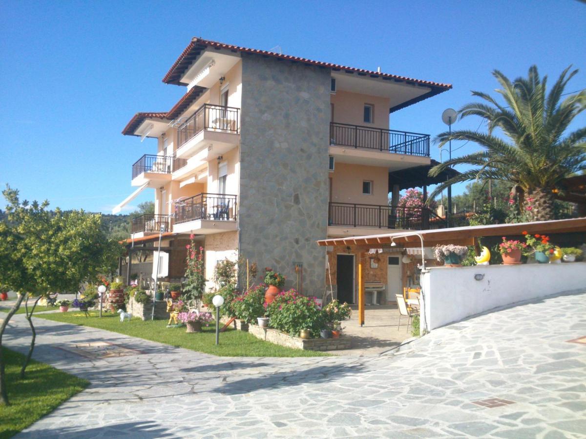Апартаменты Sofia & Lakis House Ормос-Панайяс Экстерьер фото